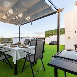 Apartamento Premium Penthouse With Roof Terrace And Parking In Carlos Haya, Málaga