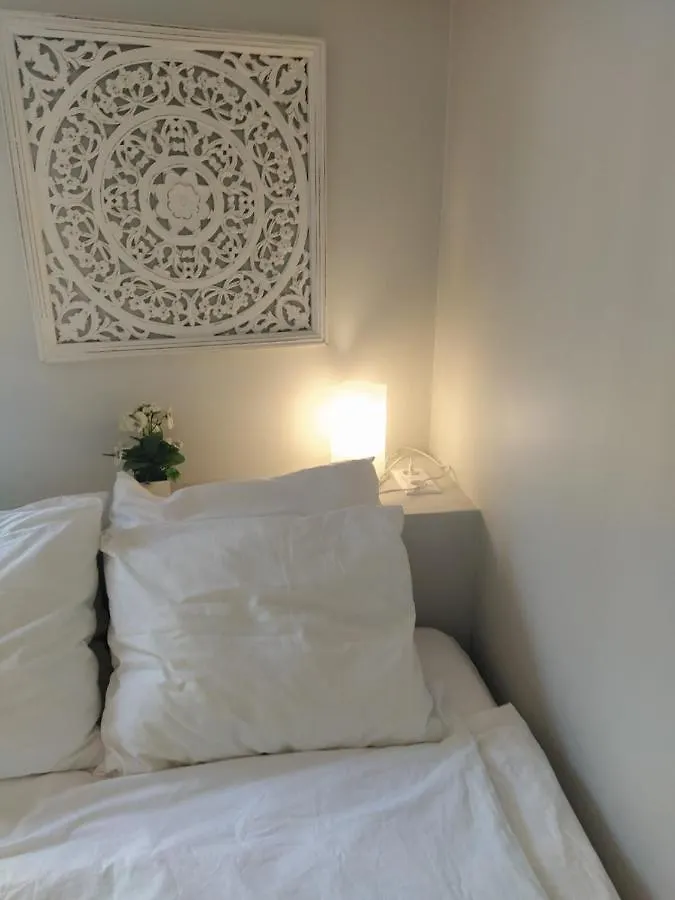 Acogedor y moderno estudio en Capuchinos Málaga 0*,